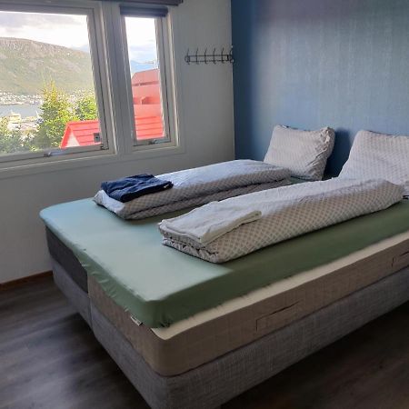 Feelhome 3 Bedroom Near University 特罗姆瑟 外观 照片